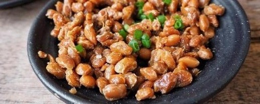 Japonska-fermentirana-soja-NATTO-proti-krvnim-strdkom-za-srce-in-žile-K2-vitamin-in-natokinaza-encim-ZAPER